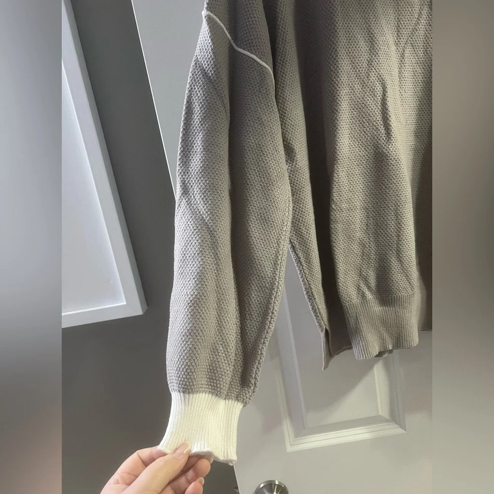 Only worn once! Women’s XL Gray Women's Sweater